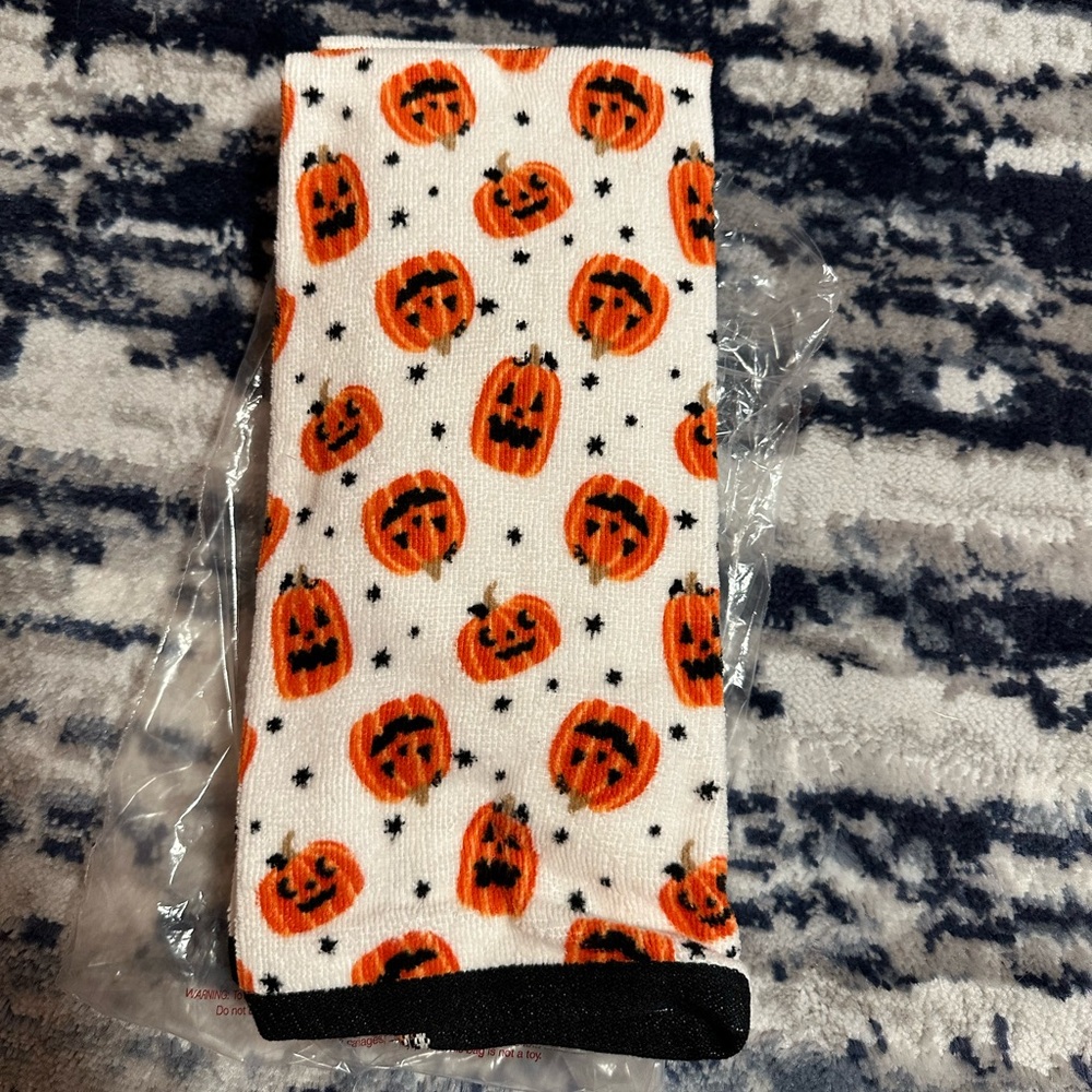 2pk Halloween 'Hey There, Pumpkin' Jack-O-Lantern Hand Towel White - Hyde & EEK!